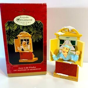 Hallmark “Away to the Window” Christmas Holiday Ornament w original box, Dated